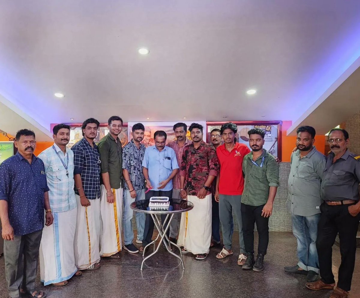 krishnacineplex's tweet photo. #LEO
Grand Success Celebration With Team #VFC Pattambi at Krishna Cineplex And Dev Cineplex Pattambi https://t.co/MxHQKMZm6O