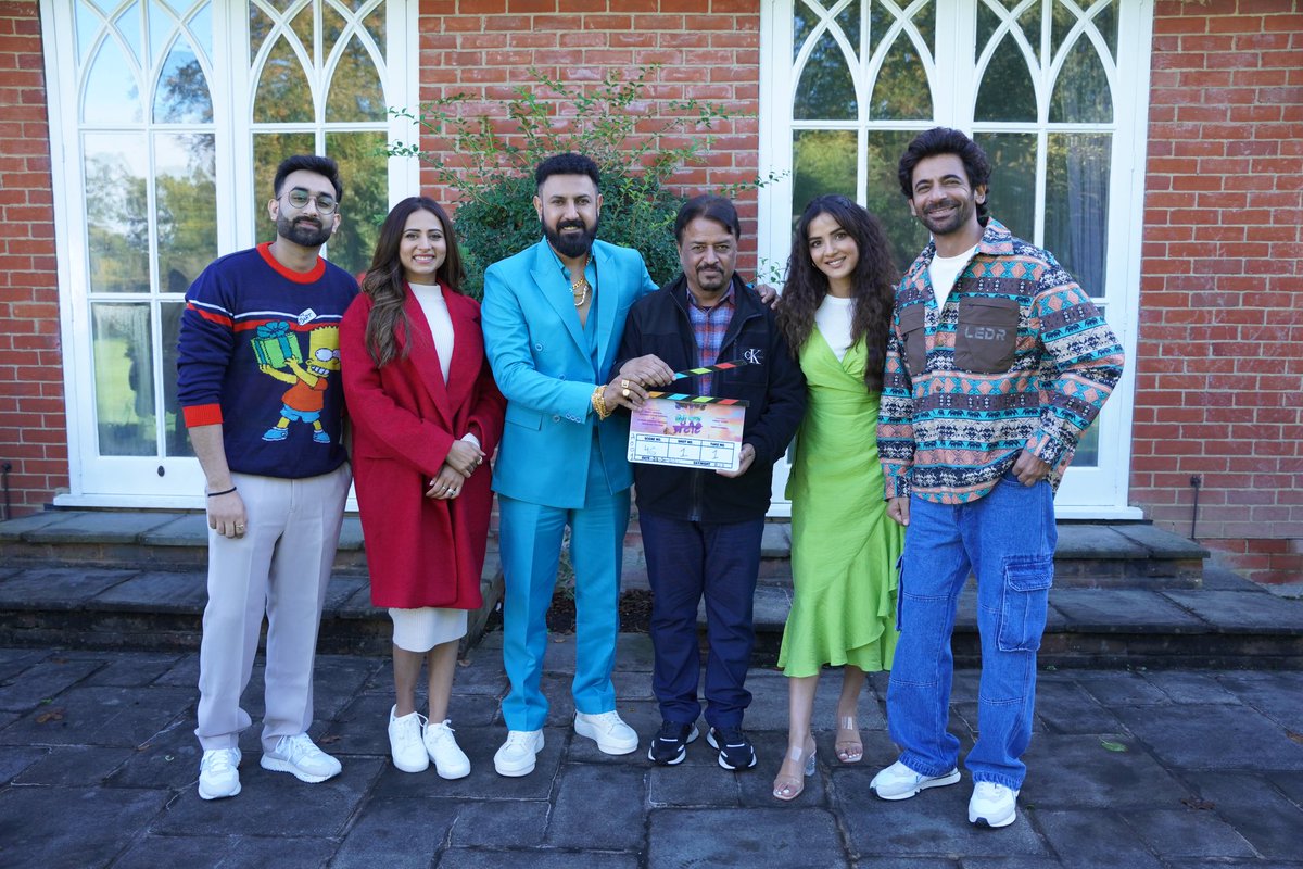 #Carryonjatta franchise is back with a new twist Panorama Studios & Humble Motion Pictures Presentation “Carry on Jattiye” Directed by: Smeep Kang Cast: Sargun Mehta, Jasmin Bhasin, Sunil Grover, Jaswinder Bhalla, Nasir Chinyoti , Nirmal Rishi , Rupinder Rupi Produced by:…