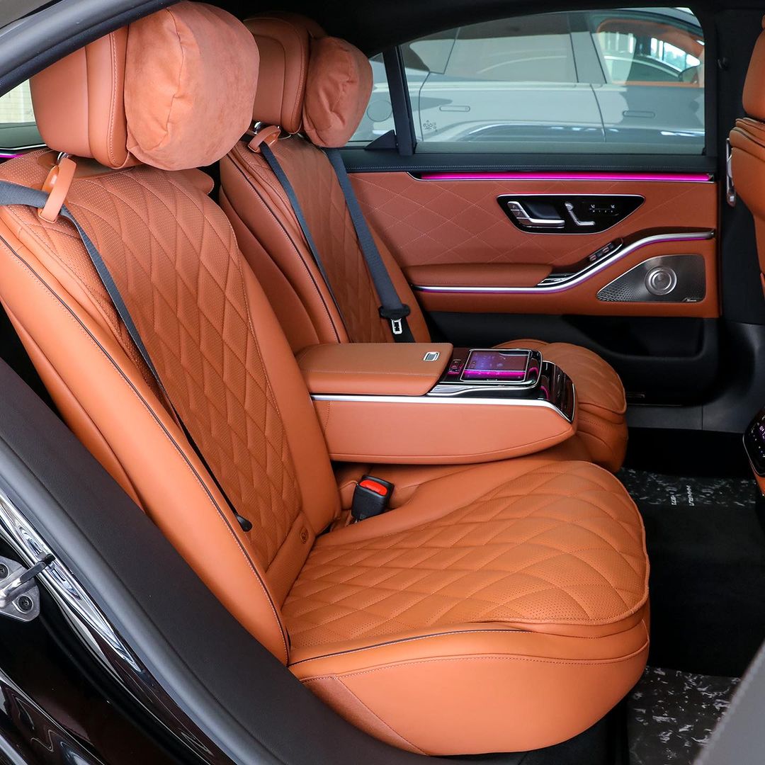 Mercedes Benz S450 4Matic

🚩YEAR: 2023

🚩SPECS: GCC

🚩KILOMETERS: Brand New

🚩ENGINE SIZE: 3.0L i6

🚩HORSEPOWER: 362 HP

🚩TOP SPEED: 250 Kph

#AutodealsUAE #Autodeals #ContactUs #MercedesBenzS450 #LuxurySedan #ExquisiteDesign #HighPerformance #ForTheLoveOfCars