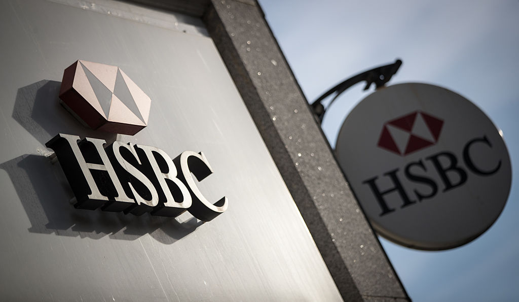 Following the WhatsApp fines earlier in the year, HSBC is restricting texting.
Affected employees will be unable to send or receive SMS messages on company phones.

bit.ly/3MhtRBZ

#compliance #tradingfloor