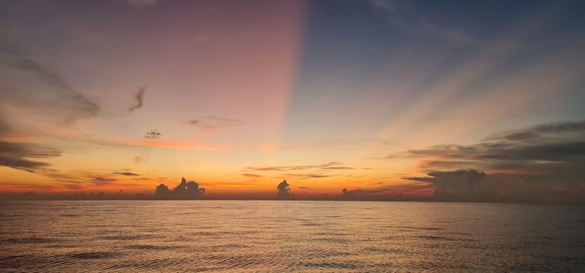 BioRolly's tweet photo. #WestPhilippineSea https://t.co/qgx9wqTqLi