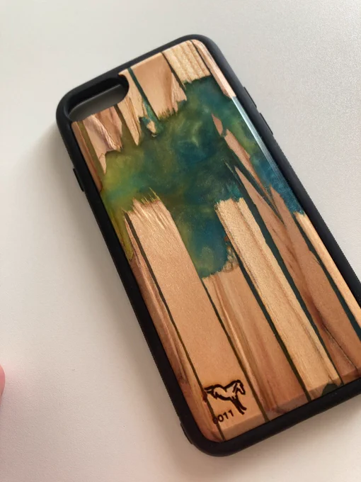 ギムレットの壊した牧柵iPhoneケース 