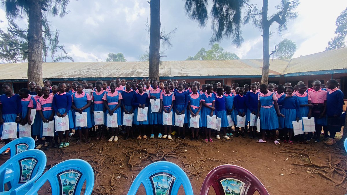 Our Mashujaa day celebrations with candidates of Esibembe Primary School. We encouraged the candidates, reminded them that their background matters not and that their efforts in life is what will set them apart. We shared our dignity pack with them and wished them well.