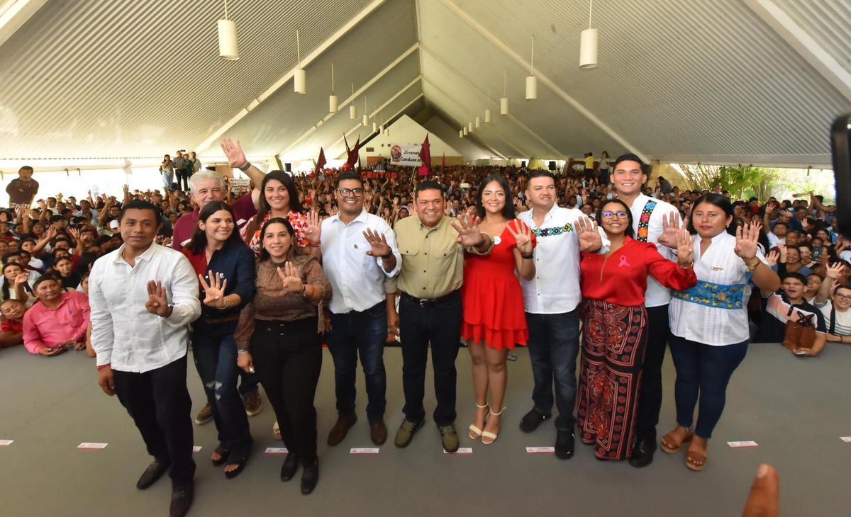 ElvinRodriguezJ's tweet photo. 🚊 Que se escuche fuerte y claro: ¡En Tabasco las juventudes #SomosMAYoría!
#Encuentro2023 #LaEsperanzaNosUne #SomosMayoria #EsMAY @TabascoJavier https://t.co/anB6wVSXl4