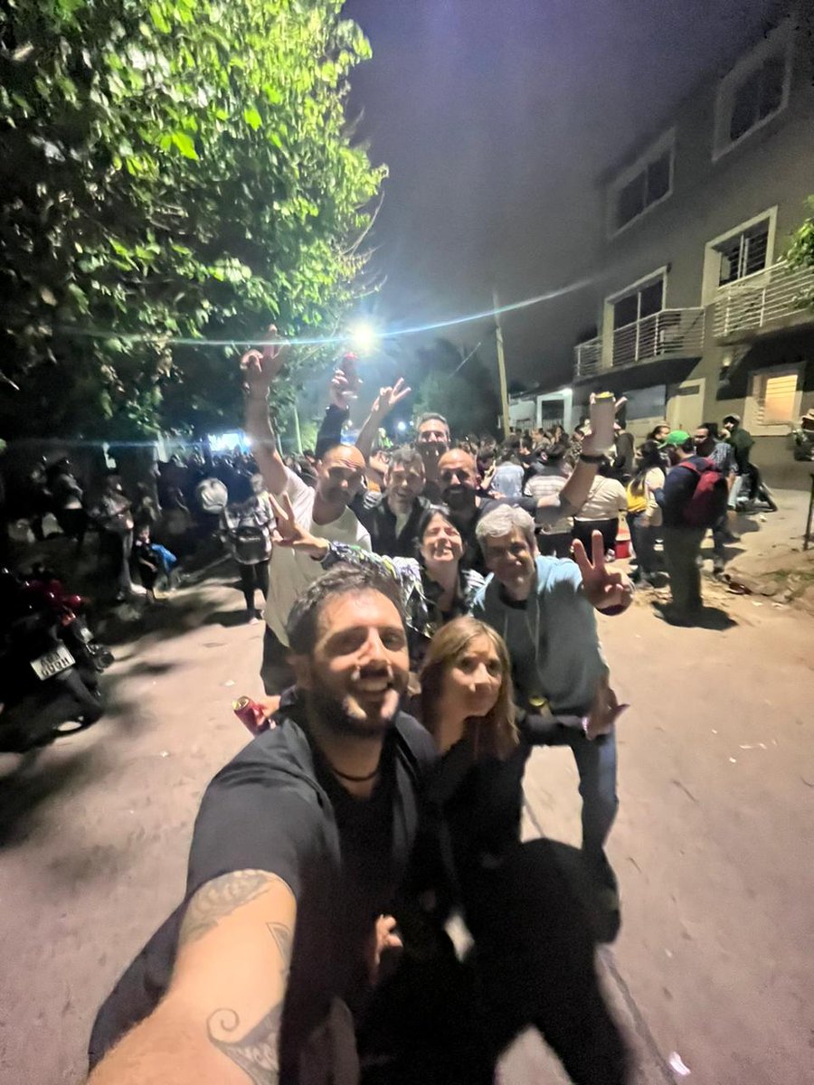 Lo último que ve un club de barrio antes de crecer en infraestructura.

Aguante Deportes. Aguante <a href="/mayrasmendoza/">Mayra Mendoza ☀️</a> . Aguante nosotros.

#SiempreParaAdelante 💜