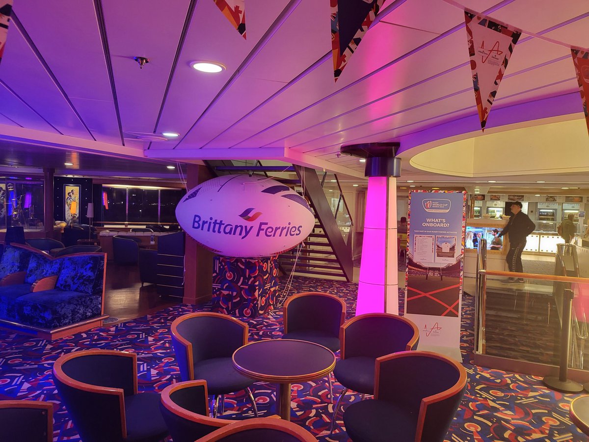 England didn't win the world cup. Please can I win the signed England rugby top #brittanyferries