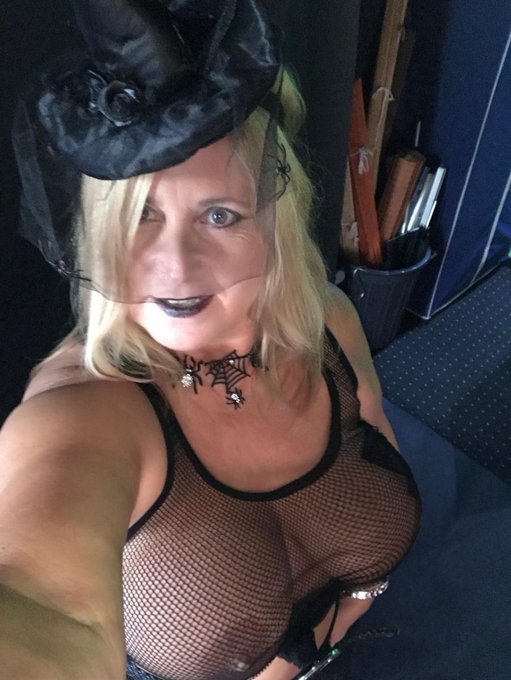 Looking for an outfit for the coming Halloween-Nudist-Party #halloween #halloweenparty #sexyhalloween<a href="/tag/halloween"class="tags"><span>#halloween</span></a><a href="/tag/halloweencostume"class="tags"><span>#halloweencostume</span></a><a href="/tag/halloweenparty%20"class="tags"><span>#halloweenparty </span></a>