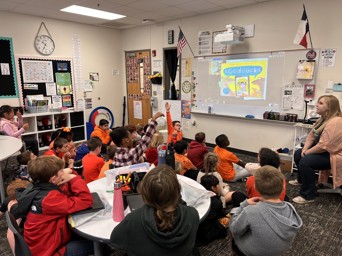 LNWatson420's tweet photo. Cybersecurity Awareness Month read aloud brought to us by the wonderful @pressNseale! #PinkPlaceToBe https://t.co/2JDVblbc7A
