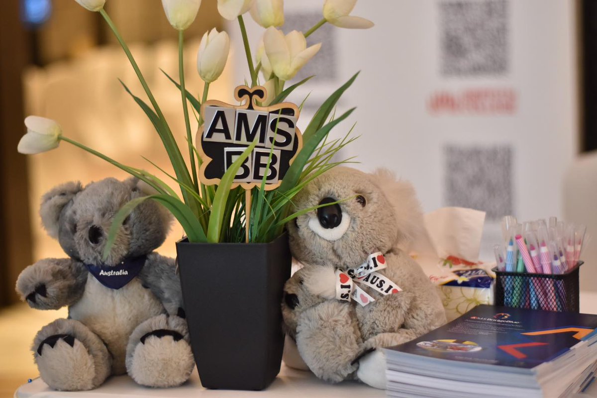 AMSBridgeBlue's tweet image. AMS BridgeBlue Laos' Study Abroad Hybrid Expo was a blast! Thank you to all our students and education partners for spending your time with our team.

Let's fly and study abroad, soon! 🫡

#Laos #studyabroad #AMSBBgroup