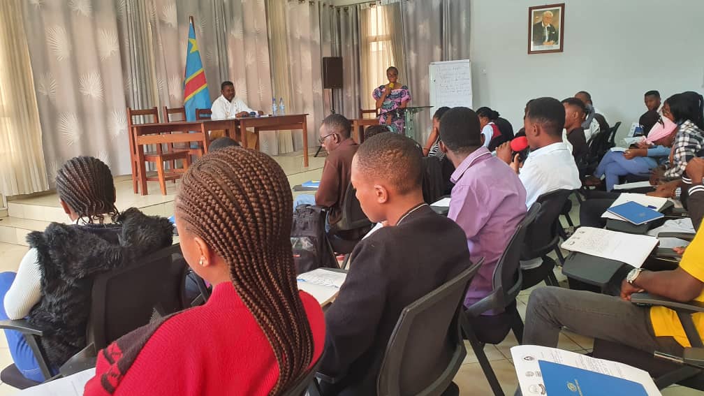 PoleInstitute's tweet image. #UhakiBilaMipaka. La gestion d contentieux aux frontières: enjeux &amp;amp; perspectives. Les jeunes d #UniversitéAlternative ont echangé   à ce sujet avec le SD chargé d la brigade d contrôle de la #DGDA #NORDKIVU.  @iPeace_RDC @intalertdrc @intalert_Rwanda @morisho_nene @isaac_muchele