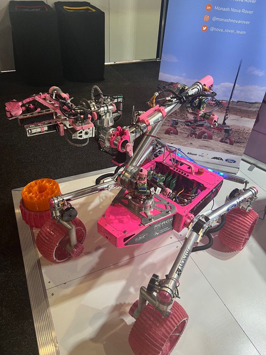 MonashInfotech's tweet image. From inspiring keynotes to cutting-edge tech, #SXSWsydney was alive with innovation and discovery. Our faculty &amp;amp; students shone, sharing amazing projects. Thanks to all who joined us! Stay tuned for tech-driven initiatives; let&apos;s keep pushing boundaries! #MonashInfoTech🌎🚀💡