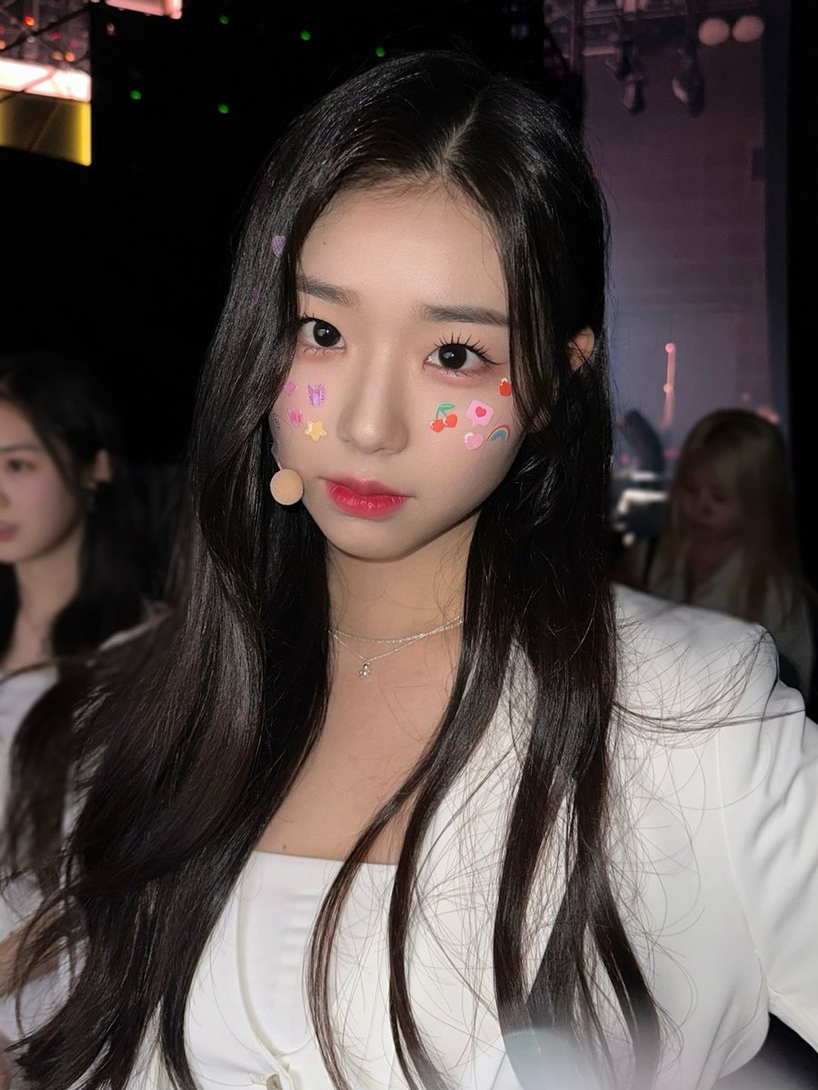 triplescosmos's tweet photo. [💌]
나 영원히 Love2gether 🤍💭✨
It’s +(KR)ystal Eyes Like 영원히 🤍✨
엔딩원샷 때 사진 공개 두둥 

#tripleS #트리플에스
#EVOLution #에볼루션
#ChaeYeon #채연 
#MUJUK #Invincible https://t.co/7GmiGuTNOO