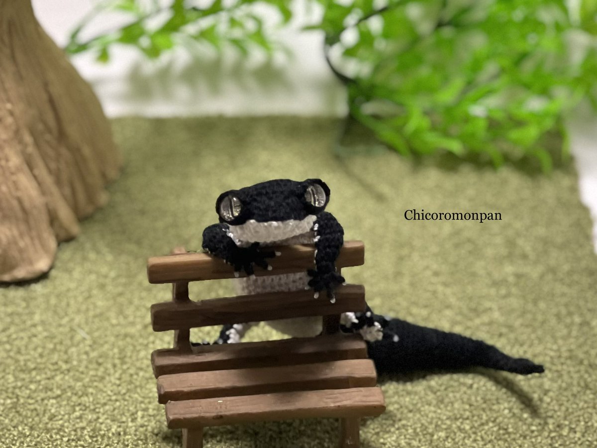Chicoromonpan's tweet photo. あみぐるみレオパ~(˘͈ᵕ ˘͈♡)ஐ:*
ブラックナイトがモデルです

#爬虫類雑貨　 #あみぐるみ　#レオパ  #ヒョウモントカゲモドキ  #ブラックナイト https://t.co/oBR1ff0uzu