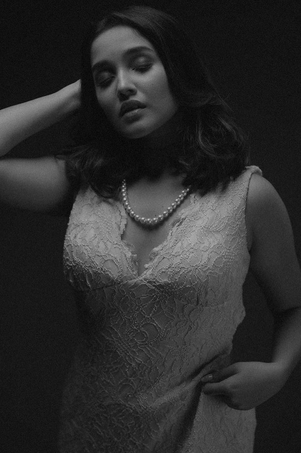 F9GZro7WkAE8TWd?format=jpg&name=900x900