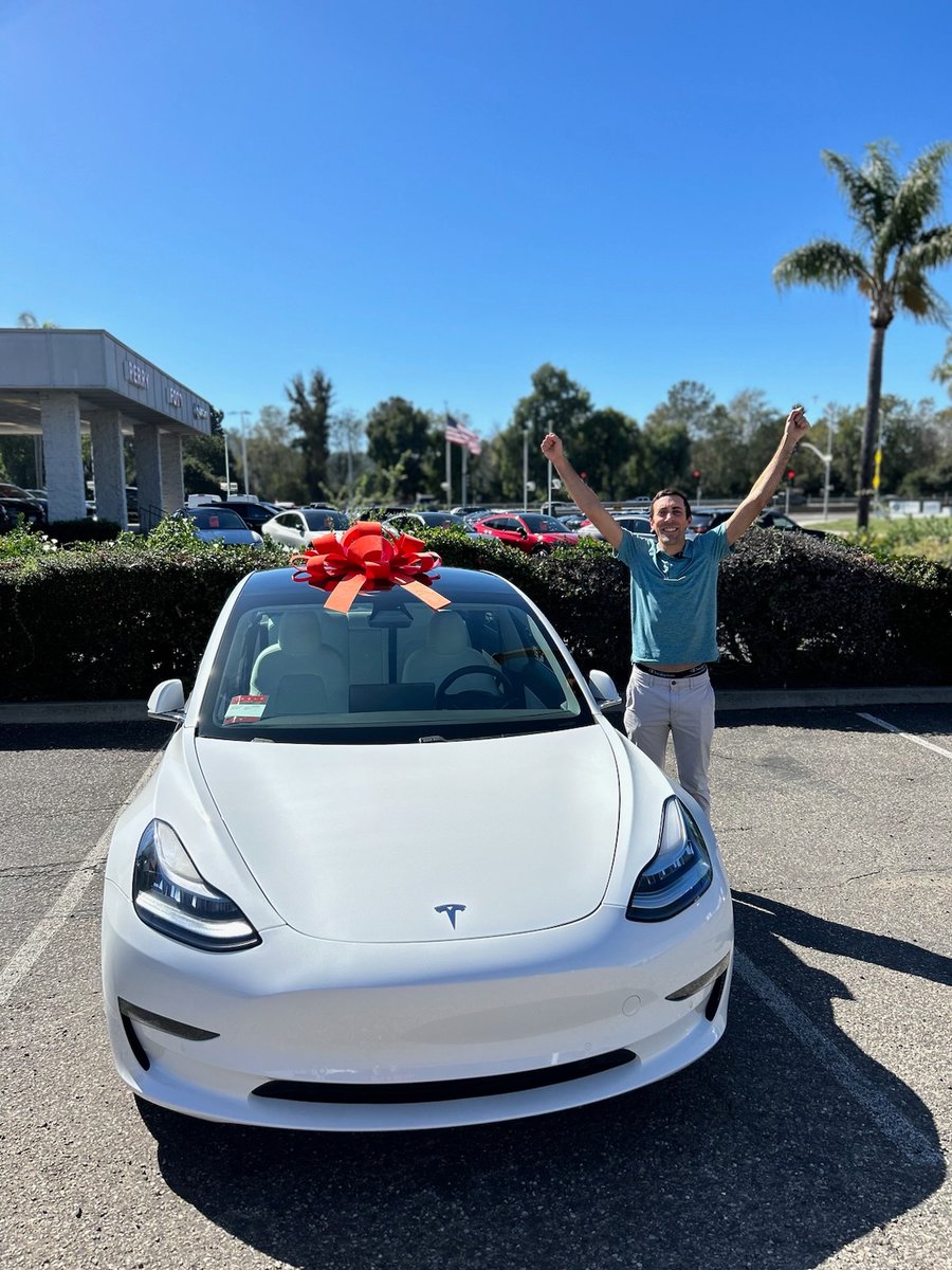 Cicirunner's tweet image. Newest member of the cult! Ignoring all the sensationalism and negative squawking online, the car is just fun to drive and my 2020 Model 3 is sleek and well built. Playing around with custom settings is fun too. #notacarguy #Tesla
