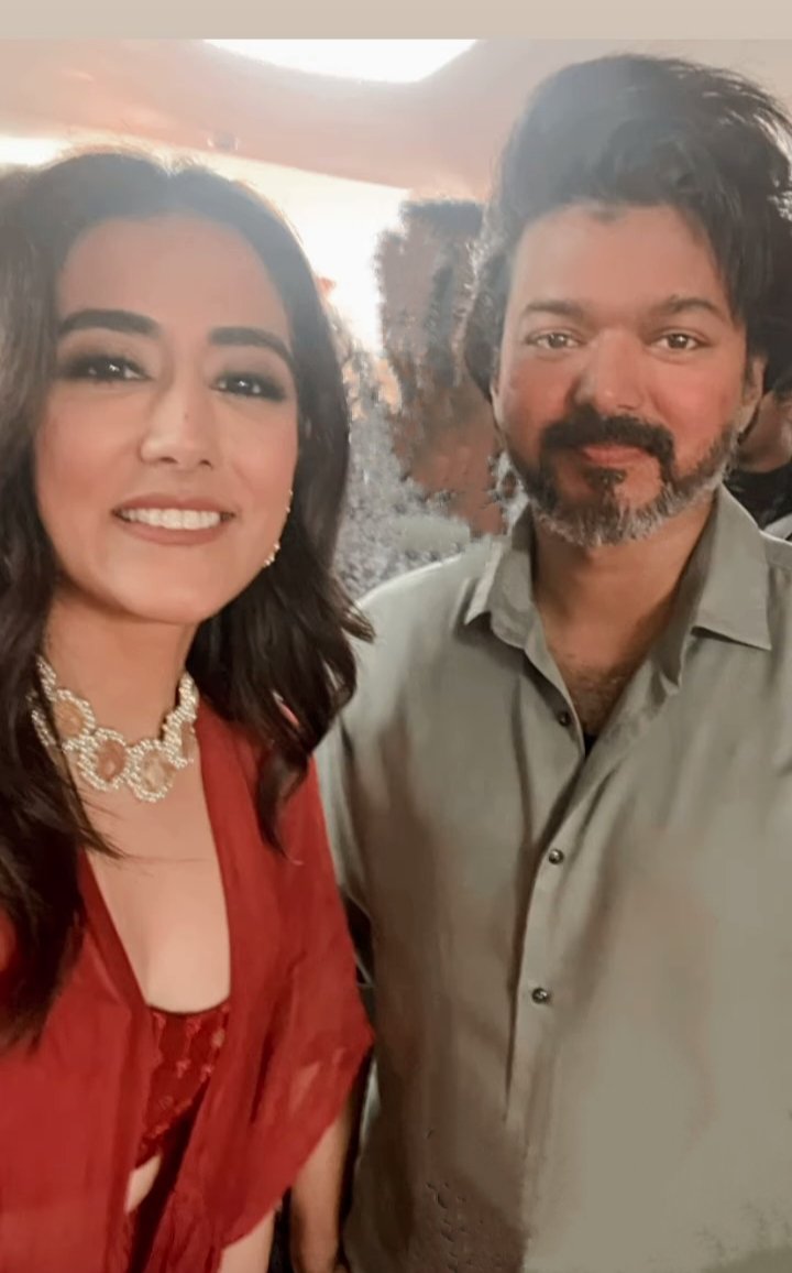 HBD @jonitamusic 🥰❤️

#ThalapathyVijay #VarisuAudioLaunch #Jonita #HBDJonitaGandhi #JonitaGandhi