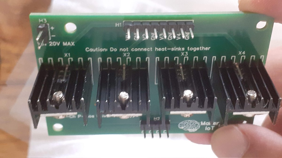 JeanRedelinghu1's tweet photo. A quick 4-ch high current capable P-MOS driver for use with 3.3v microcontrollers and specifically LED COB lights that require a fair bit of current.

See more at https://t.co/uFCKiMMnS1

#makeriot2020
#pcbway
#diyelectronics
#esp32
#RP2040 https://t.co/RXpuZN9dBv