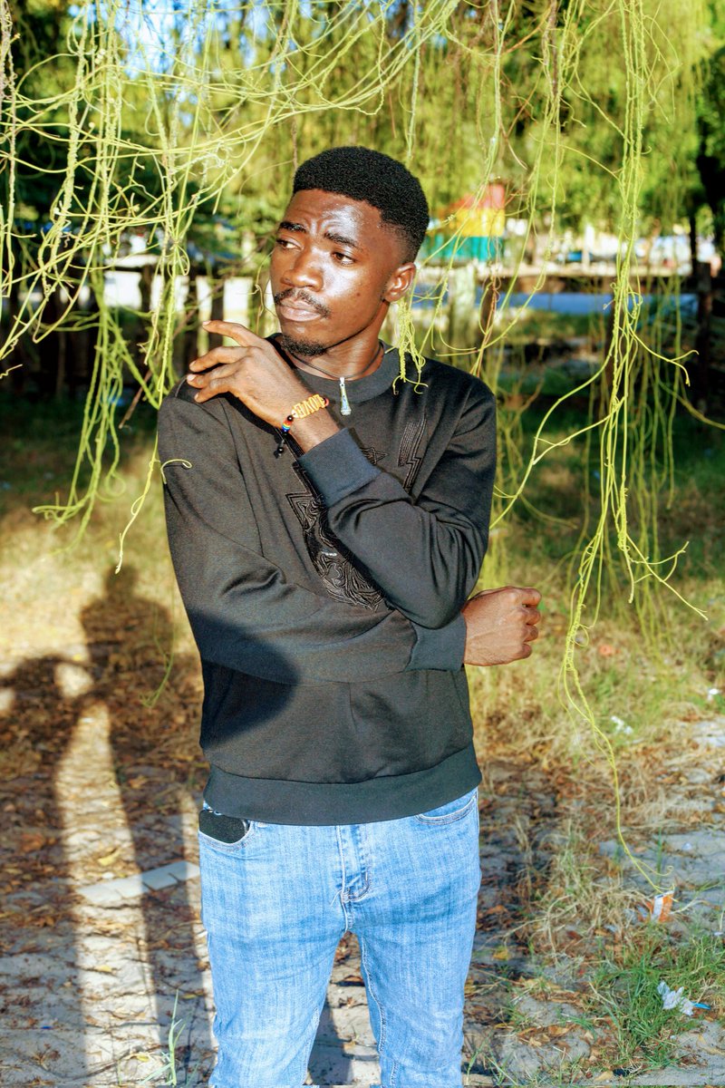 fighter_boy3's tweet image. Nii nueni followers gusy wa x
youtu.be/lWFcA7XLo34?si…