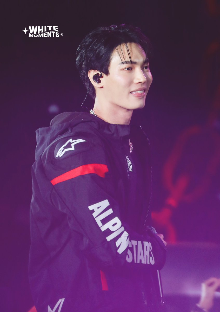 WHITEMOMENTS_'s tweet photo. รอยยิ้มที่สดใสท่ามกลางสายฝน 🥹

WIN x OCTOPOP  
#winmetawin @winmetawin
#OCTOPOP2023 https://t.co/cAxMQ9JXnc