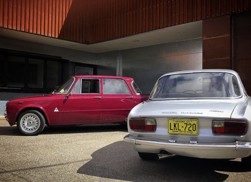 BagniChimiciEco's tweet photo. Le auto classiche sono un vero pezzo di storia su quattro ruote. Ogni motore è una sinfonia d'epoca e ogni linea è un'opera d'arte su strada. Amo il fascino senza tempo delle #AutoClassiche. 🚗✨ #PassionForCars #AlfaRomeo https://t.co/zqZtvh70Mz