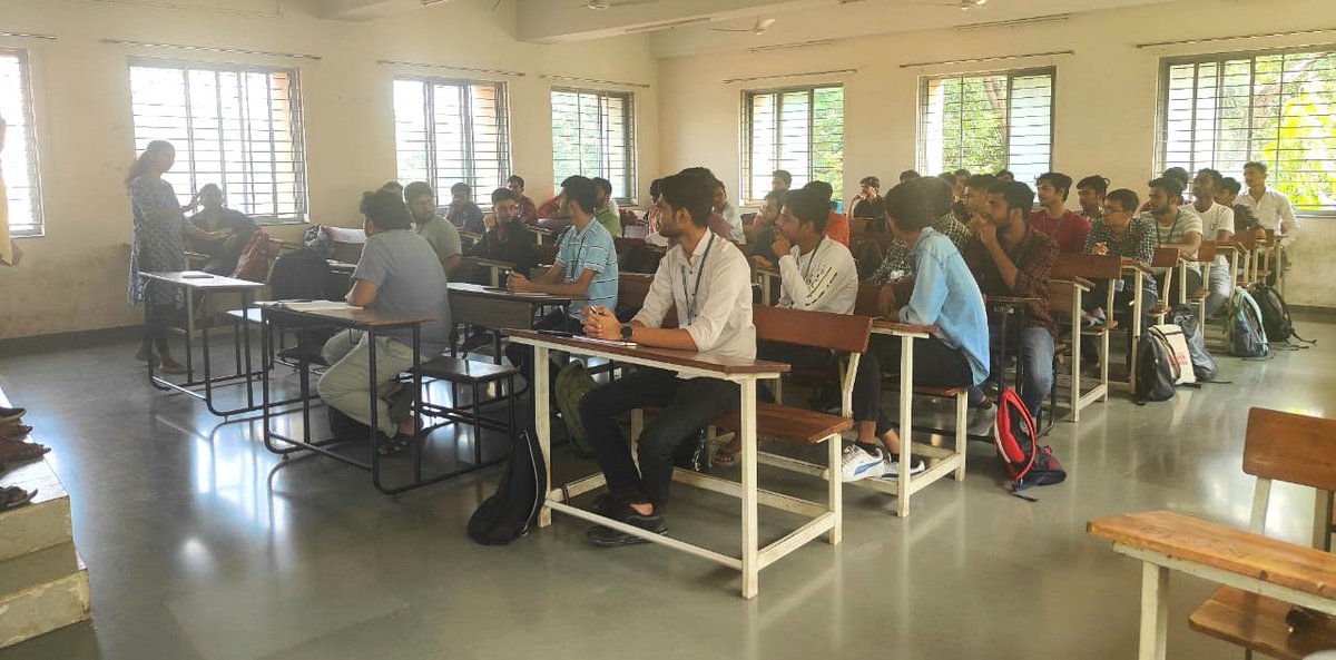 SEED_Infotech's tweet image. SEED Infotech Ltd. conducted a session on Soft Skill 
Topic : Corporate etiquette
at Garware College dated 
on: 21st Dec 2023

Call : 9225520000
Visit: seedinfotech.com

#collegetraining #softskill #corporate #interviewtips #java #dotnet #softwaretesting #seedcorporate