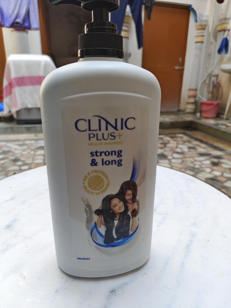 shashank7a's tweet image. &quot;@HUL_News @Flipkart Received a fake Clinic Plus shampoo from my recent Flipkart purchase 😡. Quality assurance is crucial, and we trust HUL brands for genuine products. Please address this issue and ensure authenticity for customers. #QualityMatters #CustomerExperience&quot;