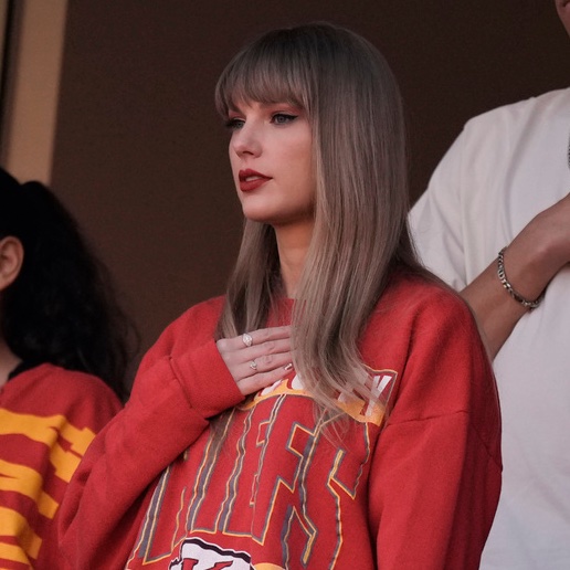We're all bored, we're all so tired of everything 🎶