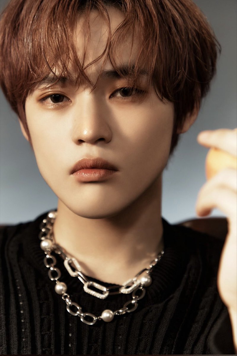 시그 컨셉이 두개인거야 머야 ㅜㅜㅜㅜㅜㅜㅜ
천러너무예뻐미쳣어어떧해