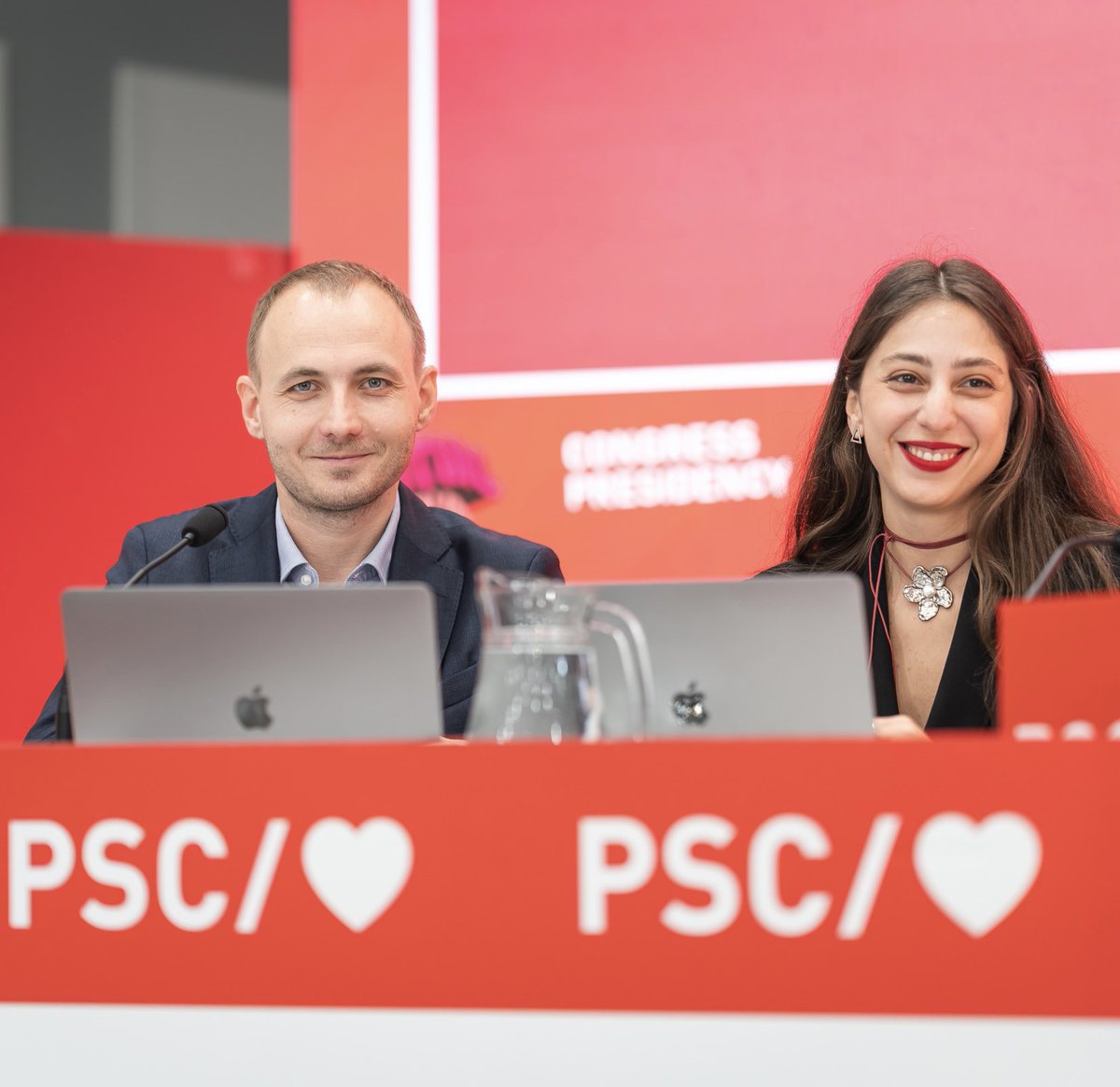 gurroland's tweet photo. 🇪🇺🌹 It was a great honour to co-chair the #16thYESCongress in Barcelona.
 
Thank you @aliciahoms for your leadership in the recent years and congratulations to, @enriclopezj and @Sofie_Stage. YES couldn't be in better hands than yours. You will do an incredible job! 💪🏼 https://t.co/k4SRgk3kFM
