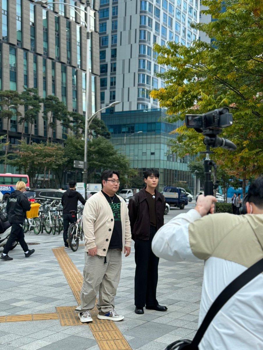 two_paws_up's tweet photo. 씨발내가평생빠순이하는이유가여기에잇잔아 https://t.co/rHOO2SNLJd