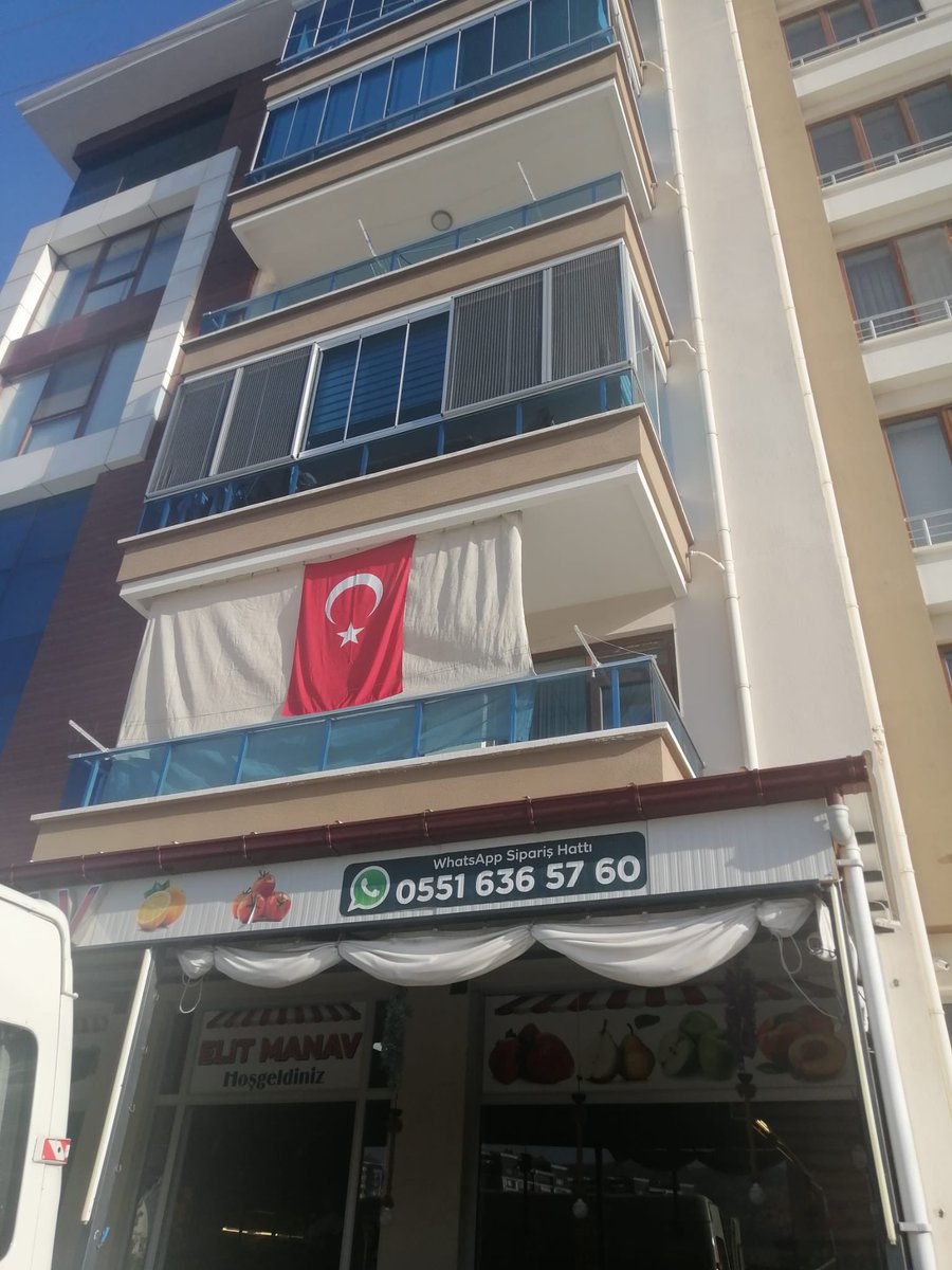cozarik's tweet photo. @KucukkayaIsmail Nice yüz yıllara #efendiler https://t.co/71oy0Gs2fZ