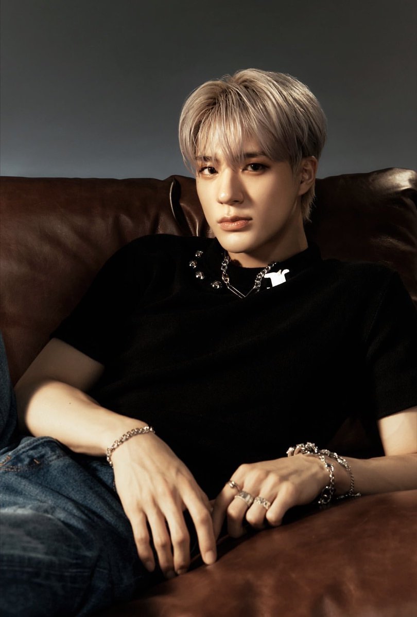 jenmark1225's tweet photo. 2024 SM ARTIST SEASON’S GREETINGS #jenmark https://t.co/Rr1DHsxdFm