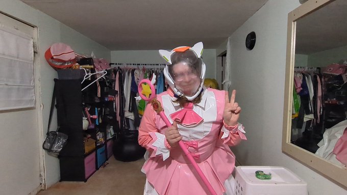 PVC Magical Girl cosplay dressed up with a rubbery suit underneath and my white Evangelion helmet https://t<a href="/tag/cosplay"class="tags"><span>#cosplay</span></a><a href="/tag/shiny"class="tags"><span>#shiny</span></a><a href="/tag/kigurumi"class="tags"><span>#kigurumi</span></a><a href="/tag/pvc"class="tags"><span>#pvc</span></a>