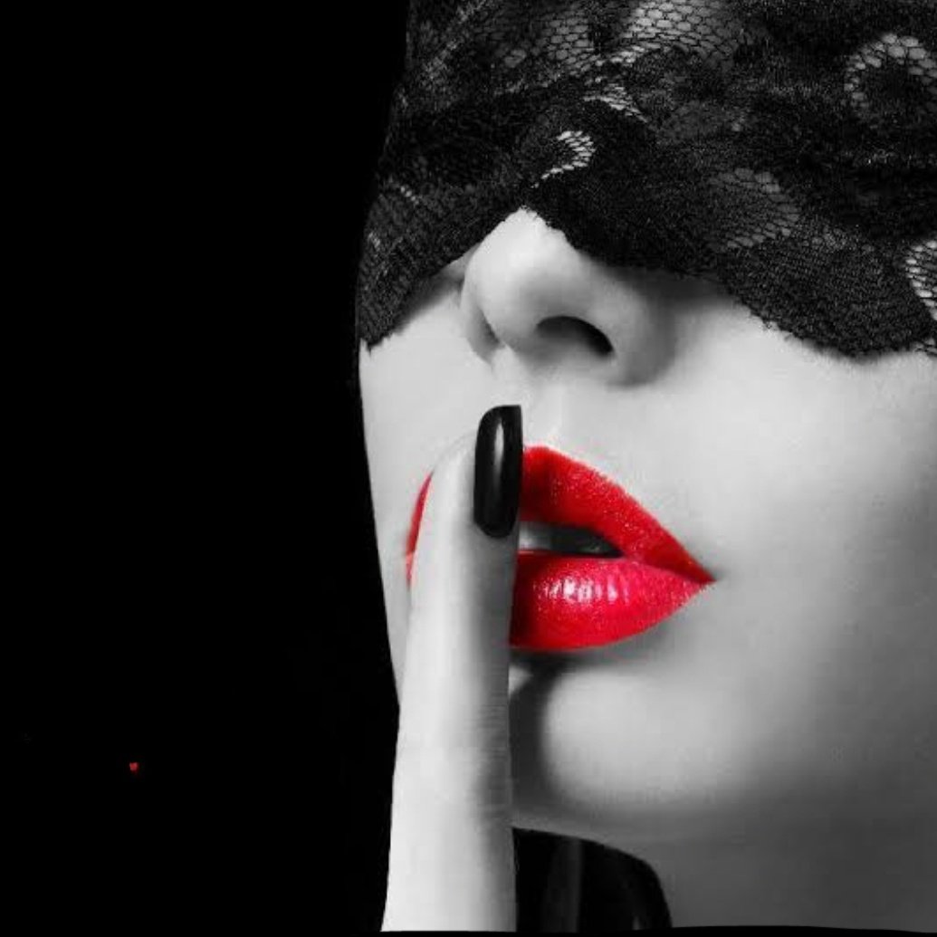 ผู้หญิงสีเทา_198X tweet media