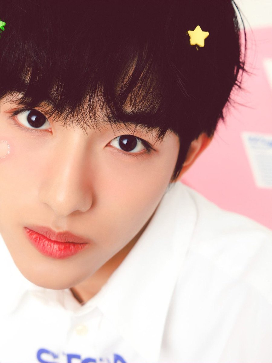 윈윈은 얼빡샷으로 모든걸 찢어 ..