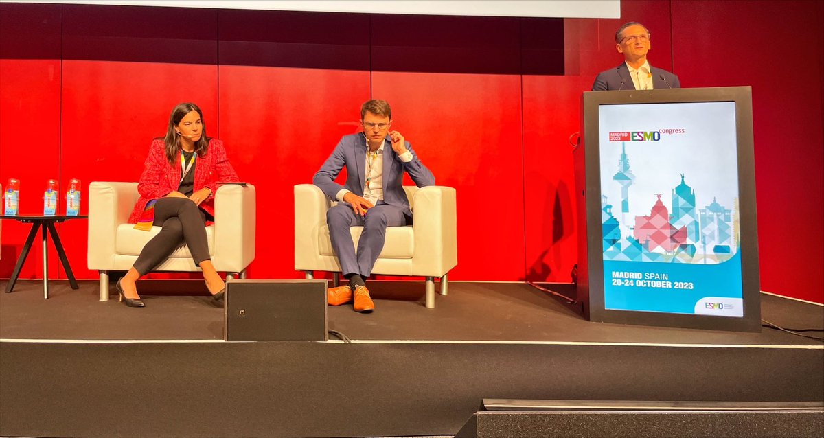 Lorenza Rimassa (@lorenzarimassa) on Twitter photo <a href="/ArndtVogel/">Arndt Vogel</a> presenting and discussing #immunotherapy for patients with advanced #HCC at #ESMO23 <a href="/DrAngelaLamarca/">Angela Lamarca</a> <a href="/JDekervel/">Jeroen Dekervel</a> <a href="/StephenLChan1/">Stephen L. Chan</a> <a href="/myESMO/">ESMO - Eur. Oncology</a> <a href="/ArndtVogel/">Arndt Vogel</a> presenting and discussing #immunotherapy for patients with advanced #HCC at #ESMO23 <a href="/DrAngelaLamarca/">Angela Lamarca</a> <a href="/JDekervel/">Jeroen Dekervel</a> <a href="/StephenLChan1/">Stephen L. Chan</a> <a href="/myESMO/">ESMO - Eur. Oncology</a>