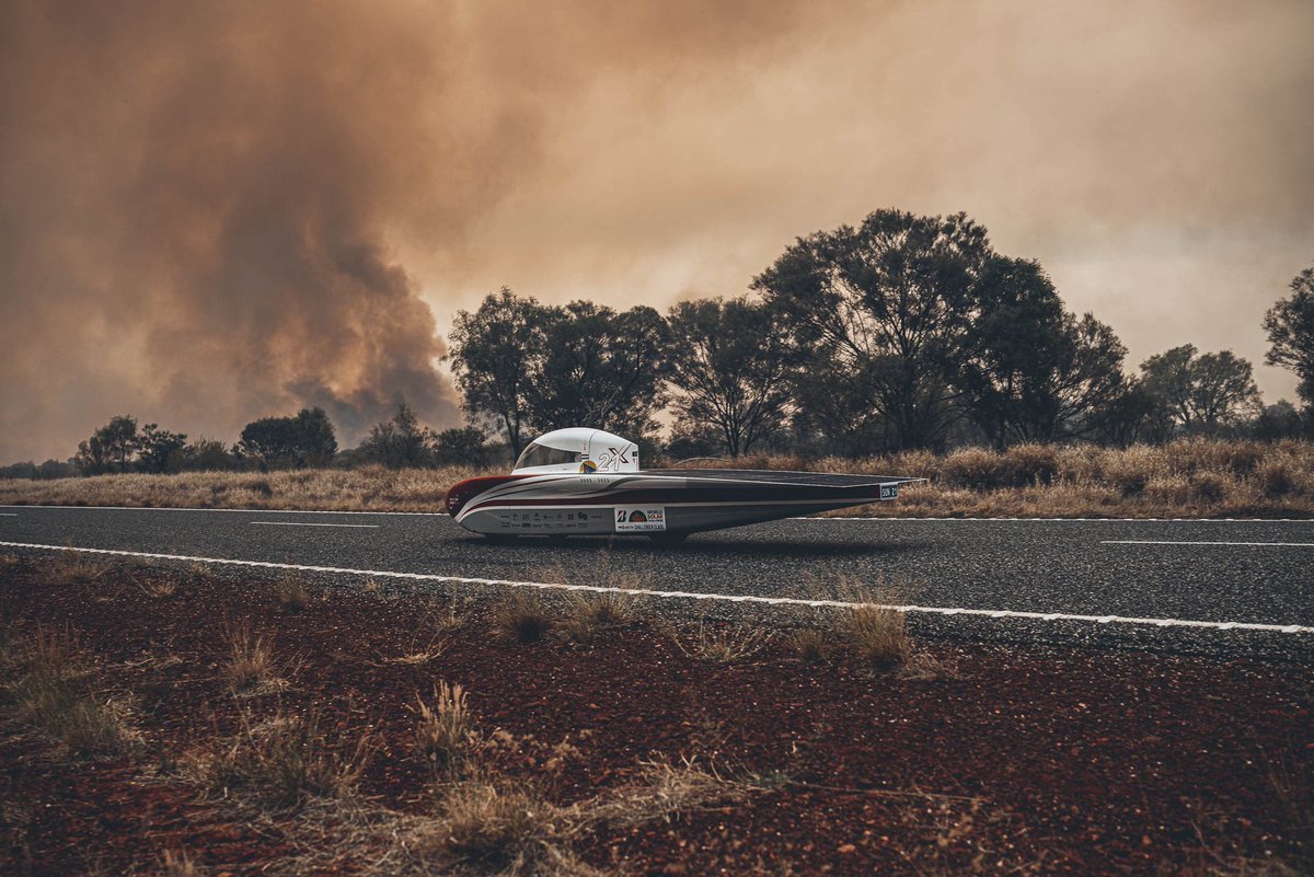 RED X on the Stuart Highway at the <a href="/wsolarchallenge/">World SolarChallenge</a> . Lot’s of smoke due to bushfires close to the road. Stay safe out there everyone! 

📸: <a href="/CasvanLaarPhoto/">Cas van Laar Photo </a> / droneshot powered by <a href="/NLR_NL/">Royal NLR</a>