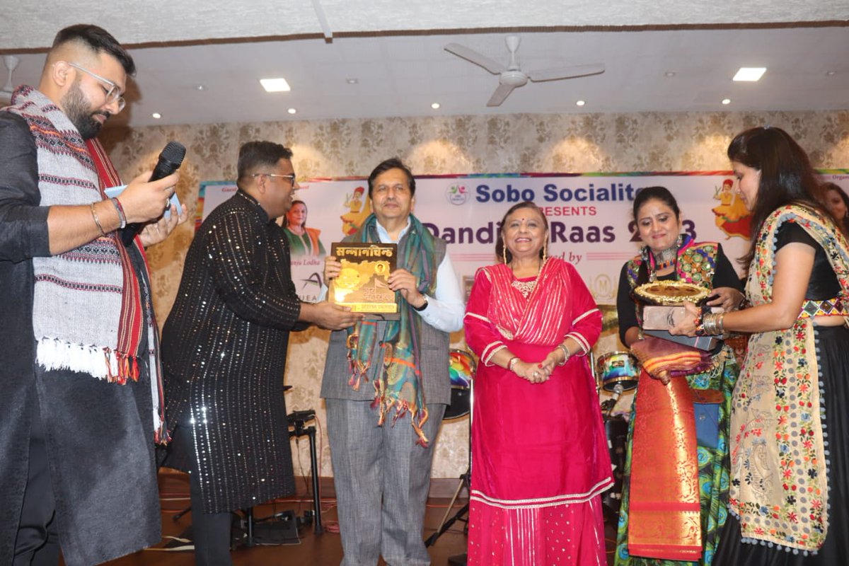 MPLodha's tweet photo. Had a great time at the Dandiya Raas 2023 hosted by Sobo Socialites! Enjoyed the lively atmosphere at Sharada Mandir School, Grant Road with my wife @DrManjuLodha. 
(22 October 2023)
#DandiyaRass #Navarati https://t.co/4if0NHtoP1