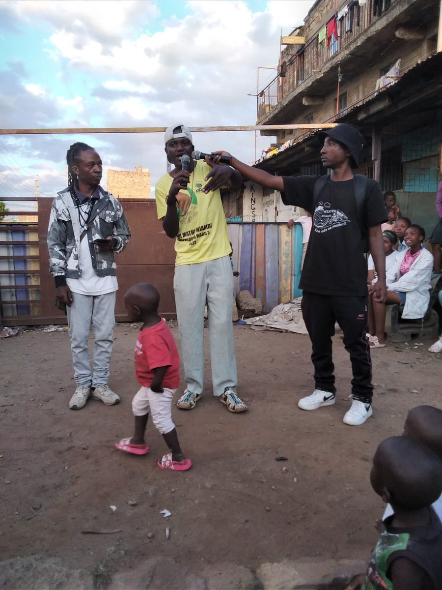 Big up to kila mse alitokea Jana to our 4th edition of our hip-hop crusade that happened at ngatu court dandora, hosted by Gush & Flamez and warm welcome by @NdotoZetuKenya 

More turnup & more talent, the next one will be big, sjui tukam area gani🤔

#DhcDoing