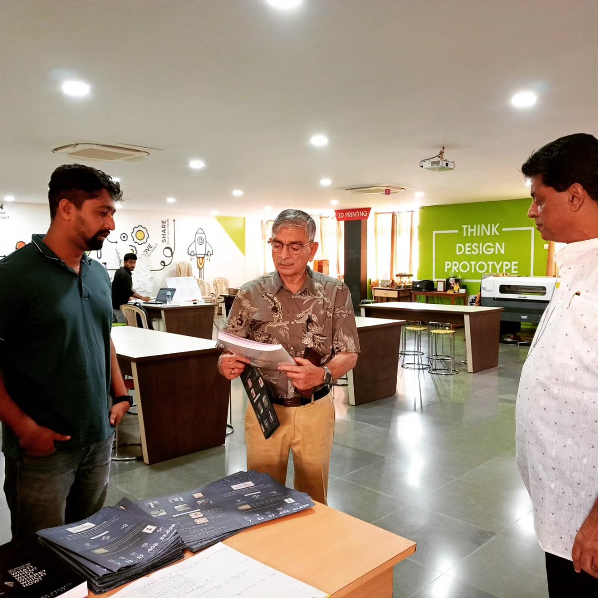 An Honored Guest at our Rapid Prototyping Lab! 🙌 COL. JAA D'Souza from the Indian Army, was deeply impressed by the innovation embodied in 3D printing technology and the impactful GSINC Schemes. 🛡️💼

 #InnovationInRespect #IndianArmy #GSINCInnovation #RapidPrototyping