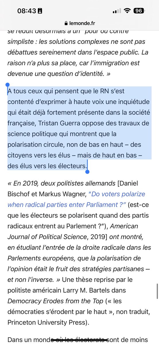 palais_au's tweet photo. Article absolument passionnant montrant statistiquement une société en réalité de plus en plus tolérante mais abstentionniste et silencieuse face à des élus de plus en plus radicalisés. https://t.co/ZBA9rVS5fS