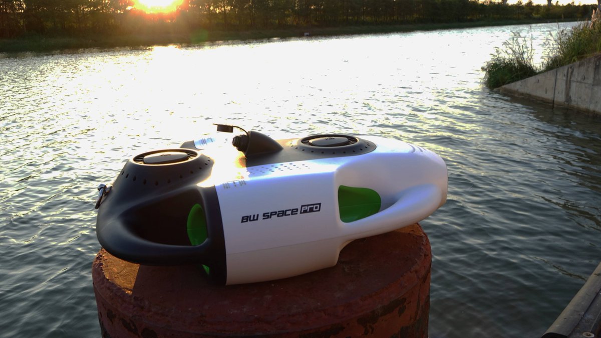 Join us!🥳
#BWSpacePro will bring you a different experience. We can explore the situation of 100 meters underwater, whether it is fishing exploration or underwater rescue, it is an excellent helper for human beings.
🔗oceanhearttech.com

#Youcanrobot #drone #underwaterdrone