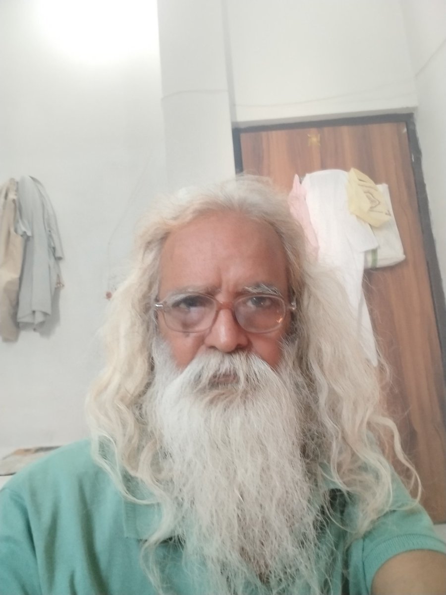 DwiwediUmesh's tweet photo. पुनर्भावी प्रधान मंत्री पद पर - श्री मोदी के लिए आज रात्रि प्रेरणा मिली दिव्यांश छाया पुरुष के द्वारा - https://t.co/WMH5Sol0ca