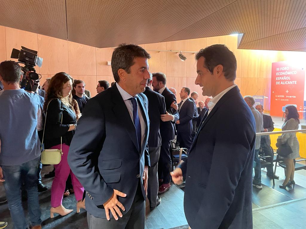 Torrevieja es una ciudad que tiene una planta de más de 60.000 viviendas de segunda residencia, es decir, que somos un municipio en el que el turismo, en su gran mayoría es residencial. Gracias <a href="/elespanolcom/">EL ESPAÑOL</a> por contar conmigo para aportar mi visión en este tema tan relevante.