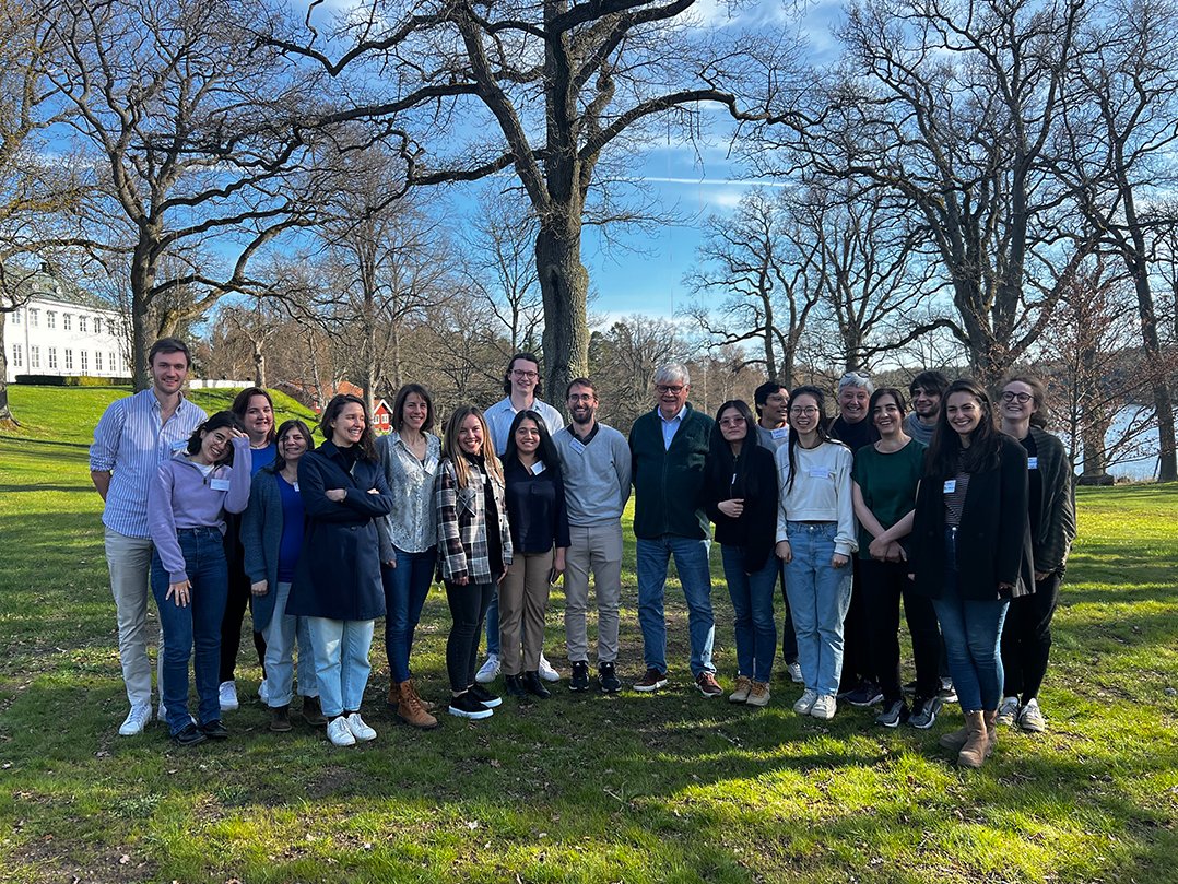 Division of Molecular Metabolism, KI (@molmet_ki) on Twitter photo Are you interested in understanding the molecular basis of mitochondrial DNA disease? We are looking for enthusiastic PostDocs to join the group of Nils-Göran Larsson (<a href="/mitopinionated/">Nils-Göran Larsson</a>) within <a href="/MolMet_KI/">Division of Molecular Metabolism, KI</a> at Karolinska Institutet, Stockholm.
ki.varbi.com/en/what:job/jo… Are you interested in understanding the molecular basis of mitochondrial DNA disease? We are looking for enthusiastic PostDocs to join the group of Nils-Göran Larsson (<a href="/mitopinionated/">Nils-Göran Larsson</a>) within <a href="/MolMet_KI/">Division of Molecular Metabolism, KI</a> at Karolinska Institutet, Stockholm.
ki.varbi.com/en/what:job/jo…