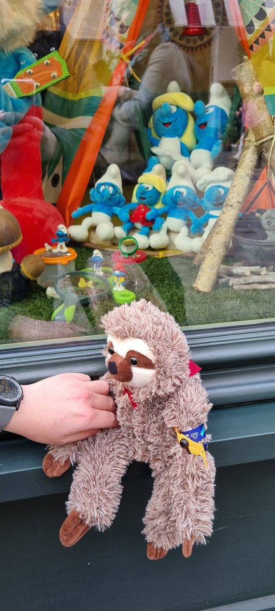 KentEastCC's tweet photo. @SfidaTheSloth and I have been checking out Brussels before we head home later today #LaSERB2B @GuidingKentEast @Guiding_LaSER @GGLaSERInt https://t.co/9hfwwYXhFw