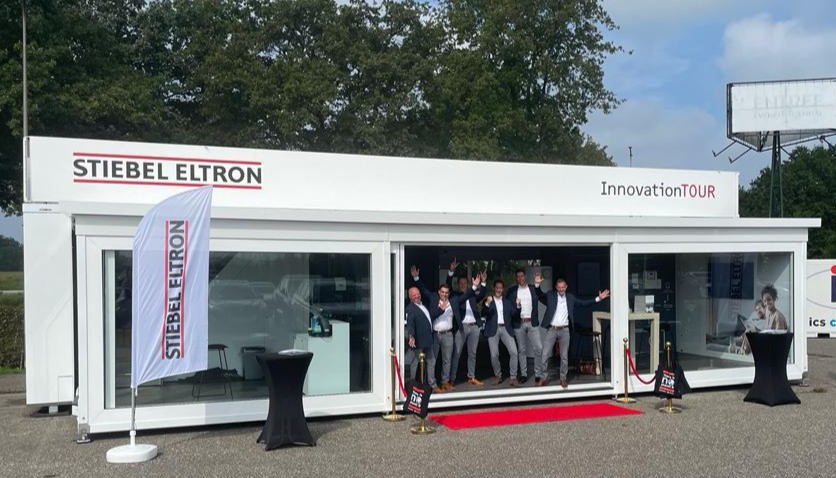 StiebelEltronNL's tweet photo. De planning van de #InnovationTOUR!🚚

🔜25 – 26 oktober: Thermonoord in de Goorn
🔜1 – 2 november: Thermonoord in Gorredijk 
🔜6 november: Van der Valk in Leeuwarden
🔜8 november: Plieger in Schiedam
🔜10 november: Technische Unie in Middelburg

Kom jij ook langs? https://t.co/2y5isfTOqx