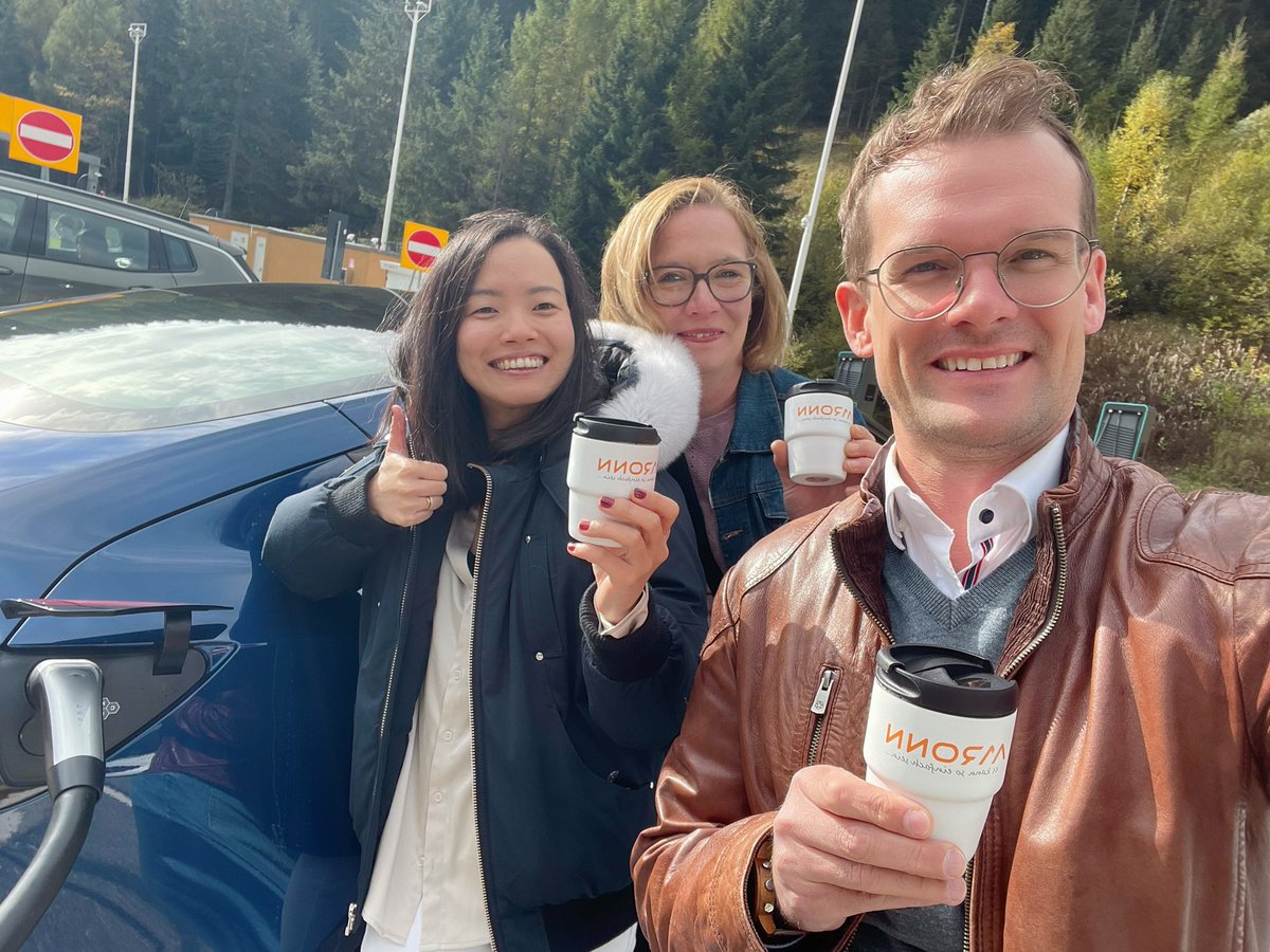 aaronngmbh's tweet photo. On our way to Bologna for the @Kontron sales partner meeting, and weโre fully energised again! The weatherโs giving us the green light too. โ๏ธ #fullyrecharged #salespartner #teamaaronn https://t.co/gLReGwf0Ur