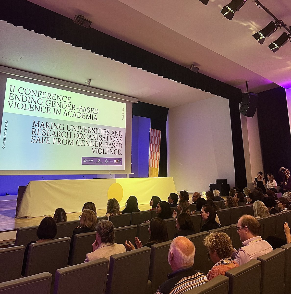 The @cgacademia conference begins in a few minutes!
Organisations of #students and #earlycareer #researchers #RPOs #researchfunders, umbrella organisations &amp; #policymakers are discussing pathways to improve, prevent and protect against #GBV in academia
💻: bit.ly/493kfEy