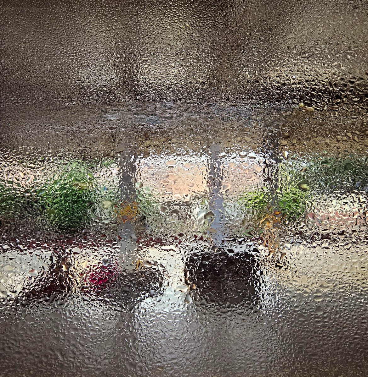 JatinBhhavsar's tweet photo. #frost #windowseatproject #missyousachin #train #travel #vandebharatexpress #trending #bestshot #galaxys23ultra #samsung #samsungphotography #shotonsamsung https://t.co/lOqVbOi67G